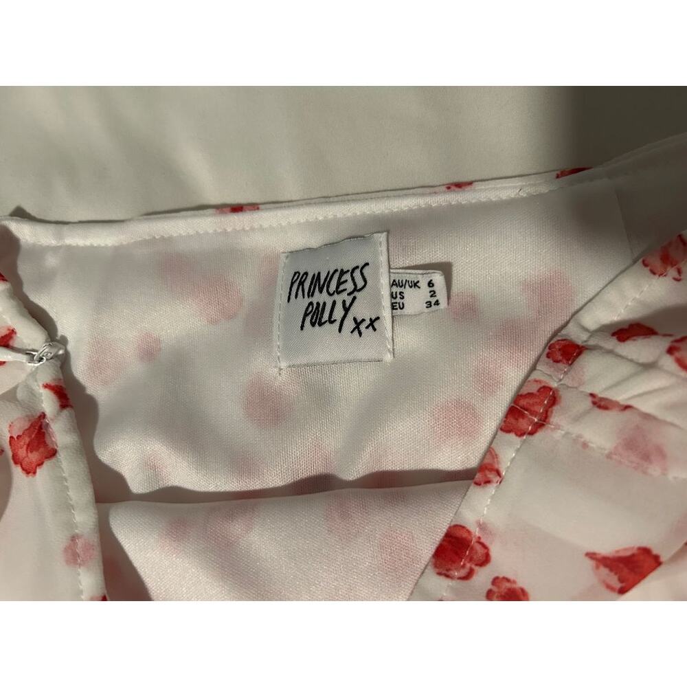 EUC Princess Polly Secret Love White/Red Floral Ruffled Mini Skirt Size 2 - Picture 4 of 10